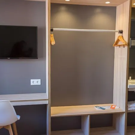 Pensjonat Lami Esplugues de Llobregat