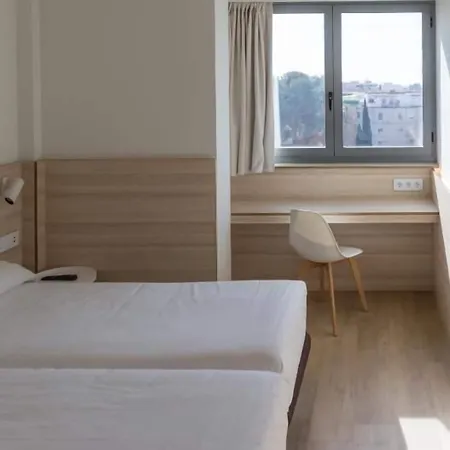 호스탈 라미 2* 에스풀루게스데로브레가트